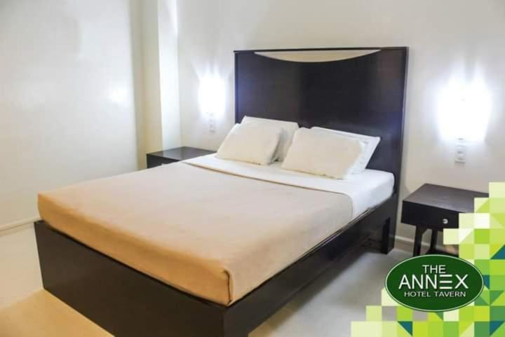 Annex Hotel Tavern Surigao Esterno foto